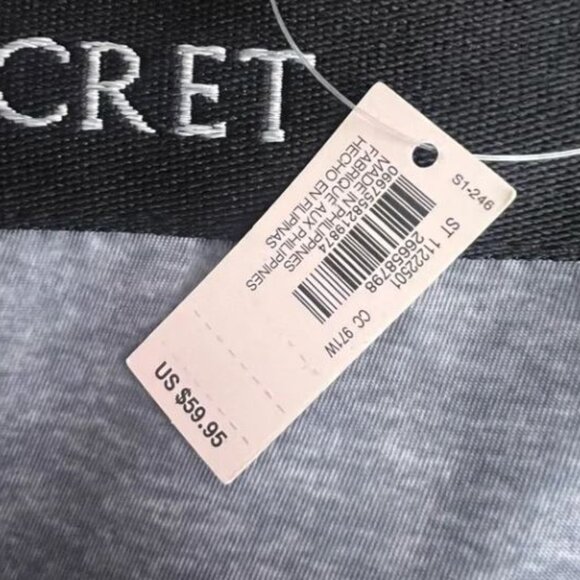 Brand New Victoria Secret Tote Bag! - Picture 2 of 2